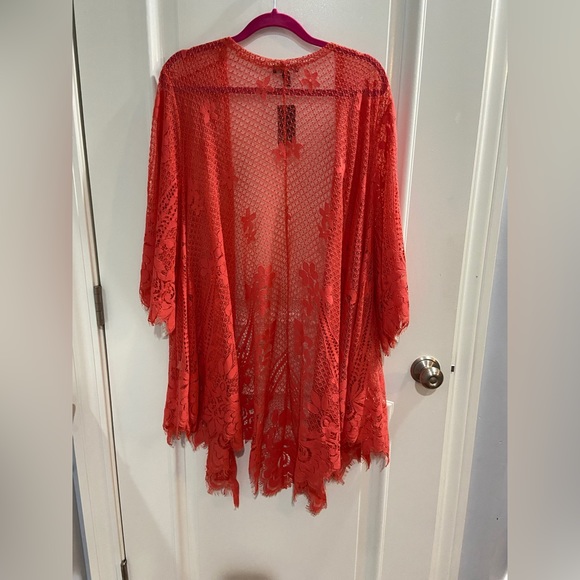 NWT Plus Size torrid Open-Front Scalloped Lace, Size 1 (14/16) - Picture 3 of 10